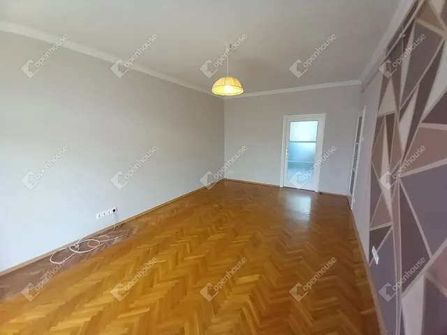 Eladó lakás Szolnok 54 nm