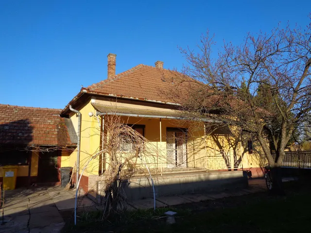 Eladó ház Sarkad 90 nm