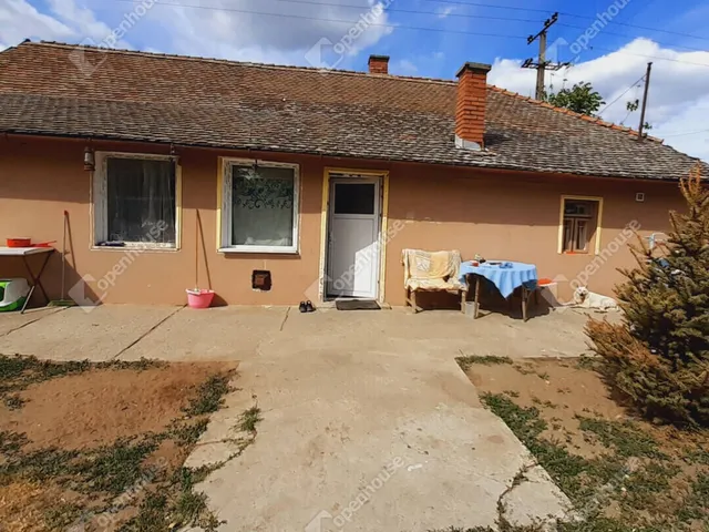 Eladó ház Cserkeszőlő 70 nm