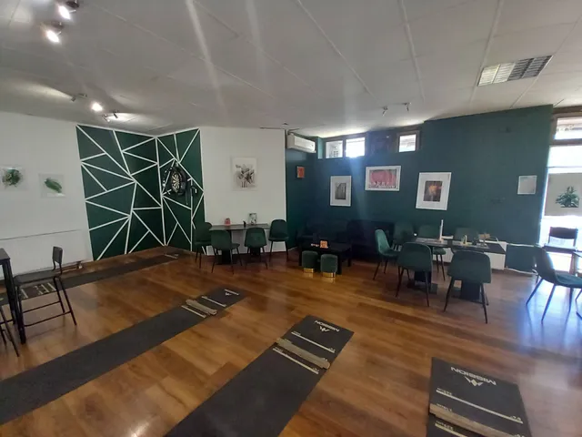 Eladó kereskedelmi és ipari ingatlan Szolnok 83 nm