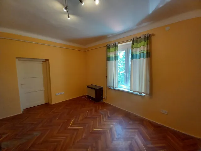 Kiadó lakás Szolnok 64 nm