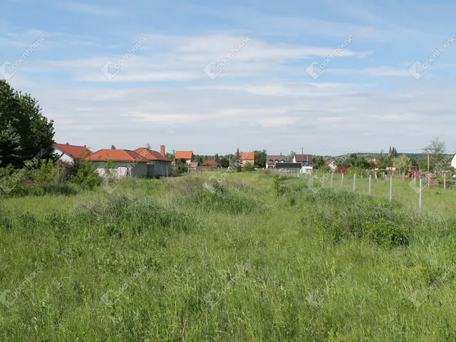 Eladó telek Gyöngyösfalu 3363 nm
