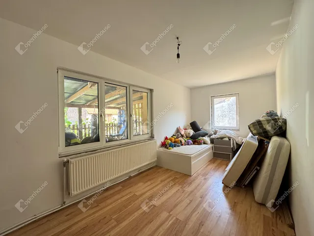 Eladó ház Rönök 177 nm