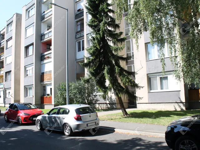 Eladó lakás Kőszeg, Lakótelep 58 nm