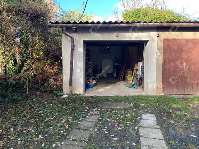 Eladó garázs Szombathely 17 nm