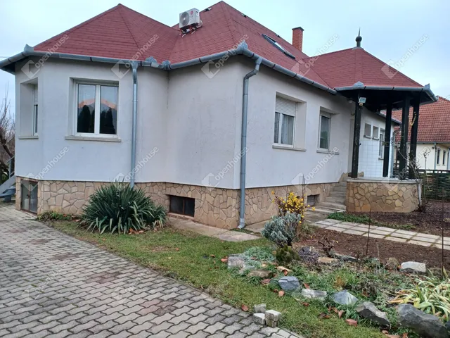 Eladó ház Csempeszkopács 152 nm