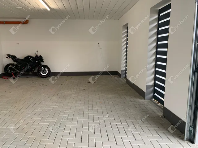 Eladó garázs Szombathely 14 nm