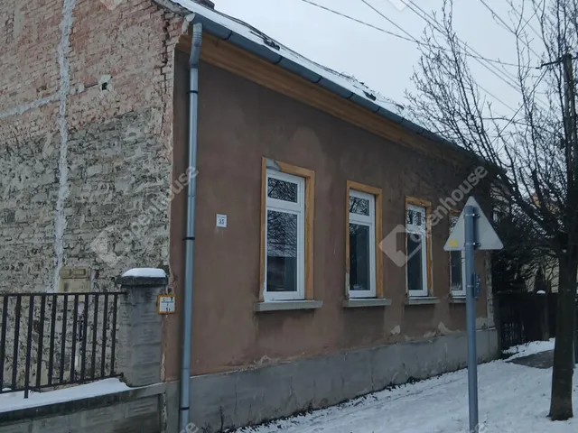 Eladó ház Sárvár 72 nm