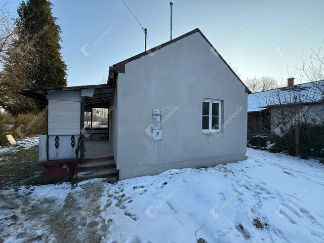 Eladó ház Meggyeskovácsi 23 nm
