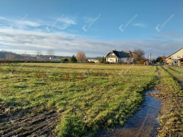 Eladó telek Csepreg 1283 nm