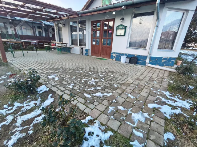 Eladó kereskedelmi és ipari ingatlan Torony 89 nm