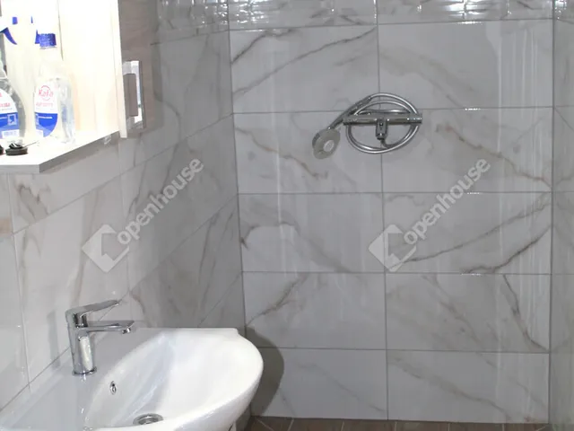 Eladó lakás Sárvár, Kertváros 32 nm