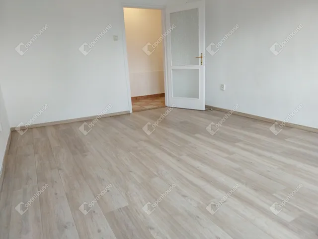 Eladó lakás Körmend 32 nm