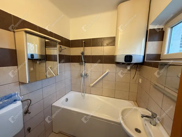 Eladó ház Sárvár 42 nm