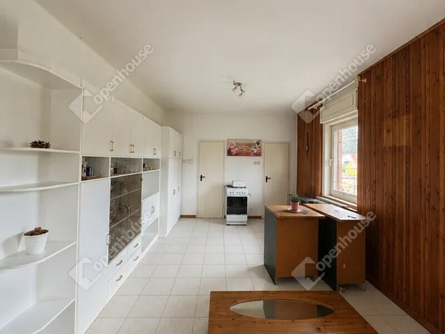 Eladó ház Csepreg 171 nm