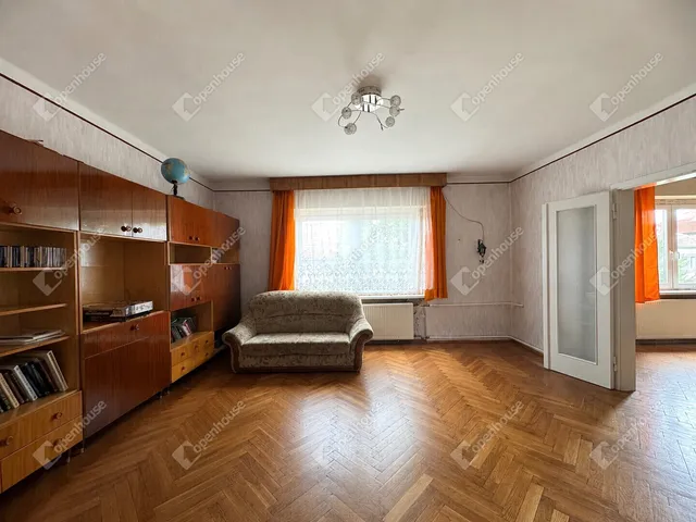 Eladó ház Csepreg 171 nm