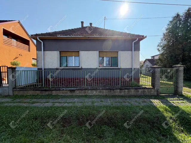 Eladó ház Ják 114 nm