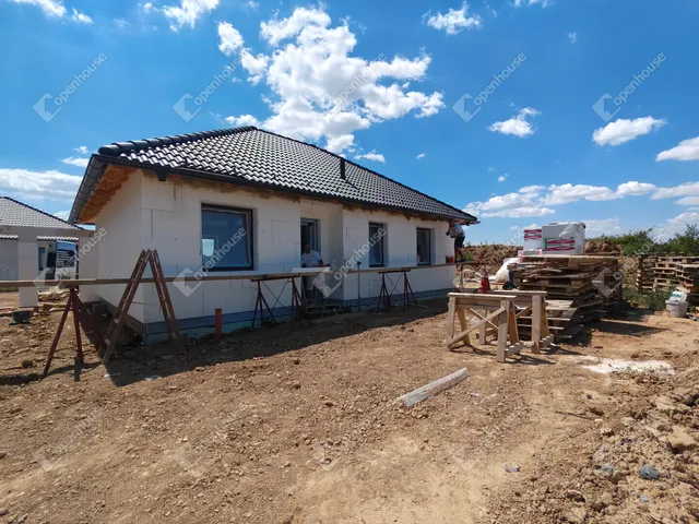Eladó ház Szombathely, Olad 64 nm
