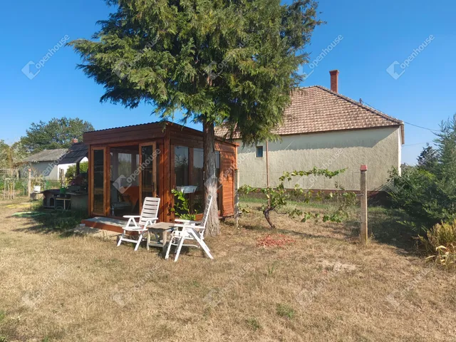 Eladó ház Hosszúpereszteg 100 nm