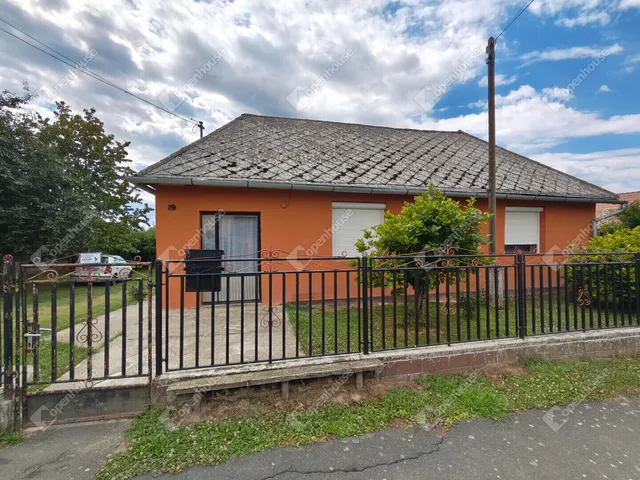 Eladó ház Somogyzsitfa 123 nm