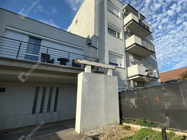 Eladó lakás Szombathely, Gyöngyöshermán 60 nm