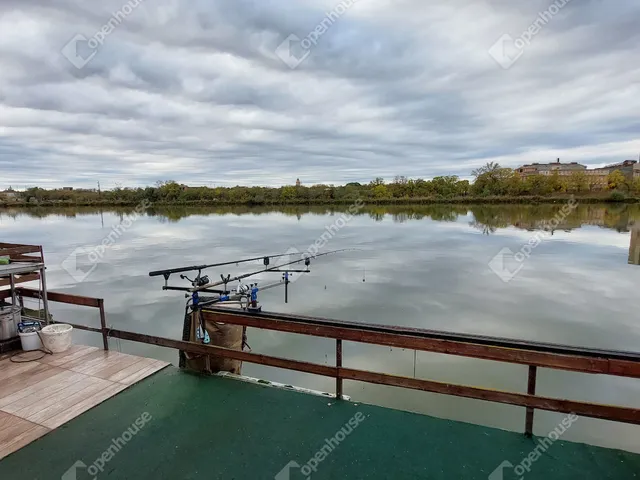 Eladó üdülő és hétvégi ház Tatabánya, Bánhida 33 nm