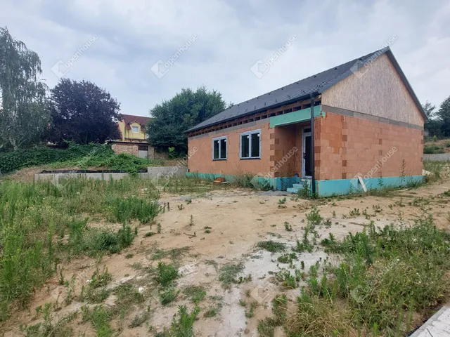 Eladó ház Tatabánya, Kertváros 90 nm