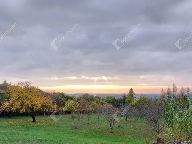 Eladó telek Dunaalmás 3815 nm