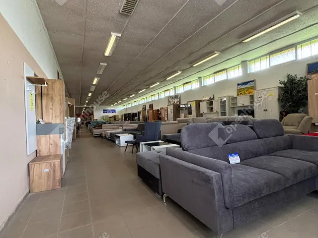 Eladó kereskedelmi és ipari ingatlan Tatabánya 1138 nm