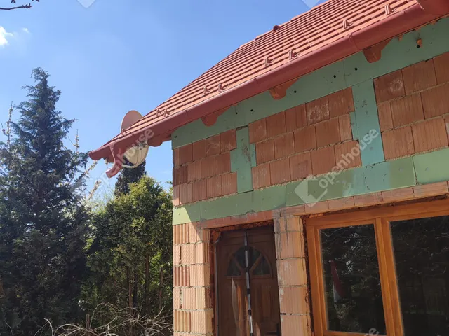 Eladó üdülő és hétvégi ház Csabdi 140 nm