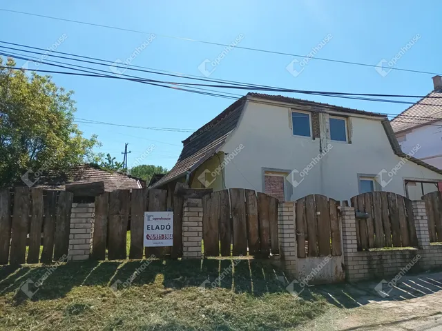 Eladó ház Neszmély 132 nm