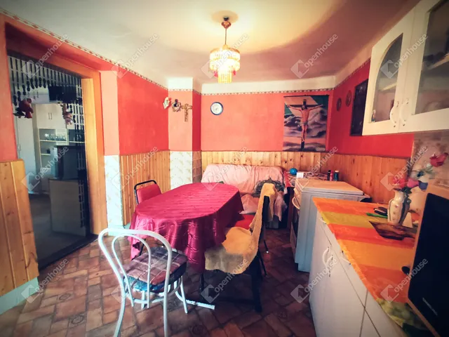 Eladó ház Lábatlan 119 nm