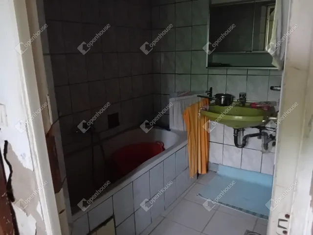 Eladó ház Neszmély 80 nm