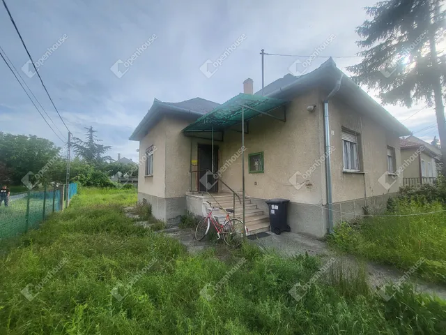 Eladó ház Süttő 100 nm