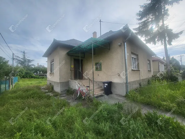 Eladó ház Süttő 100 nm