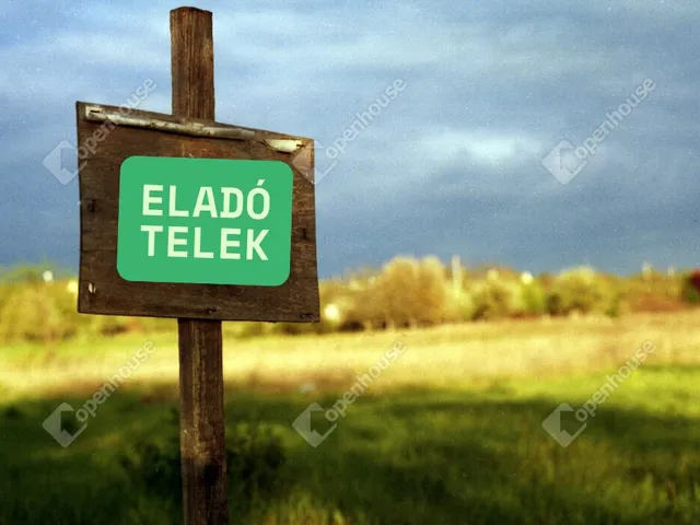 Eladó telek Tatabánya 1101 nm
