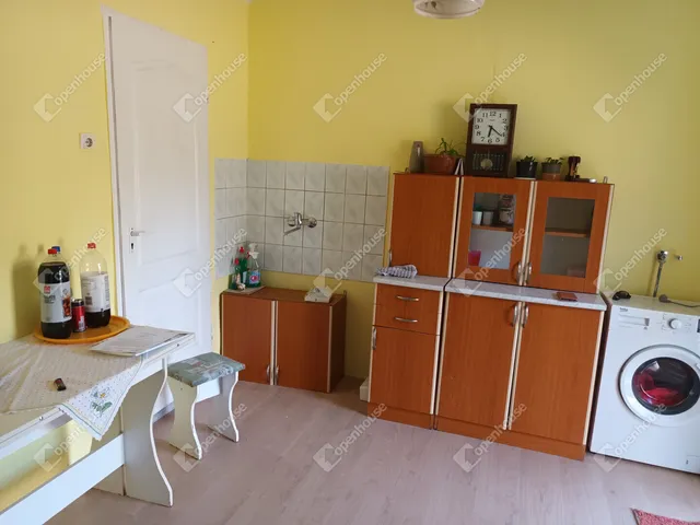 Eladó ház Süttő 36 nm