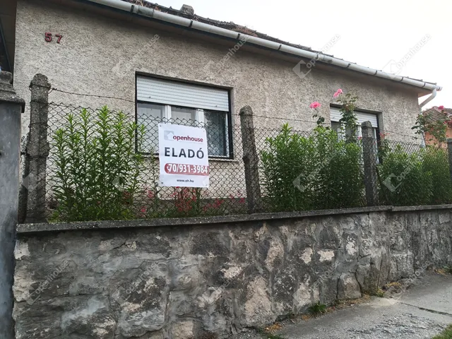 Eladó ház Lábatlan 89 nm