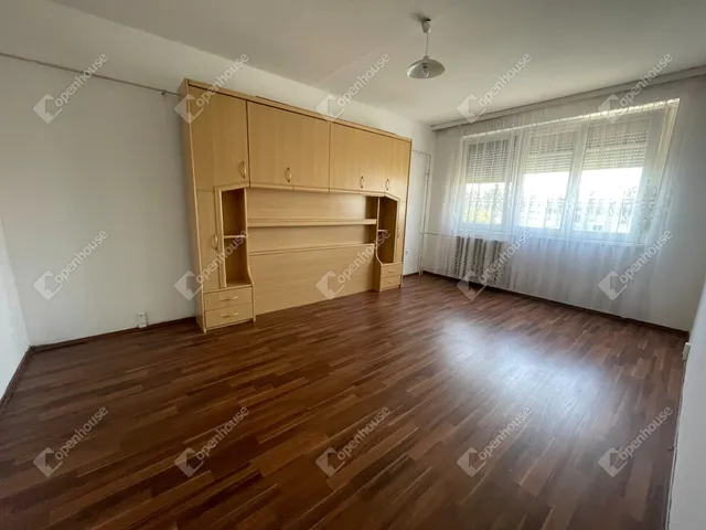 Kiadó lakás Tatabánya, Dózsakert 49 nm