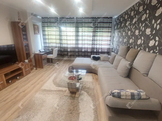 Eladó lakás Tatabánya, Kertváros 64 nm