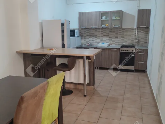 Kiadó lakás Tata, Kertváros 120 nm