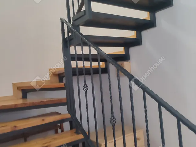 Kiadó lakás Tata, Kertváros 120 nm