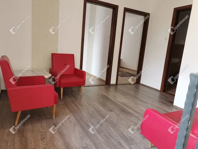 Kiadó lakás Tata, Kertváros 112 nm