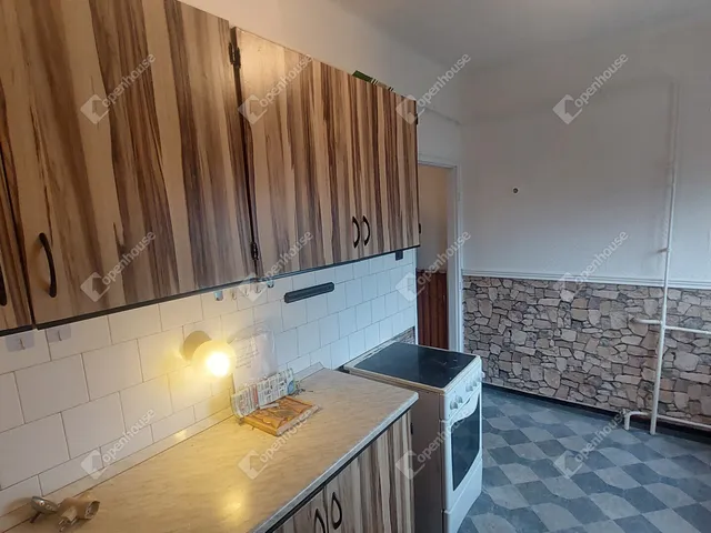 Eladó lakás Tatabánya, Dózsakert 54 nm