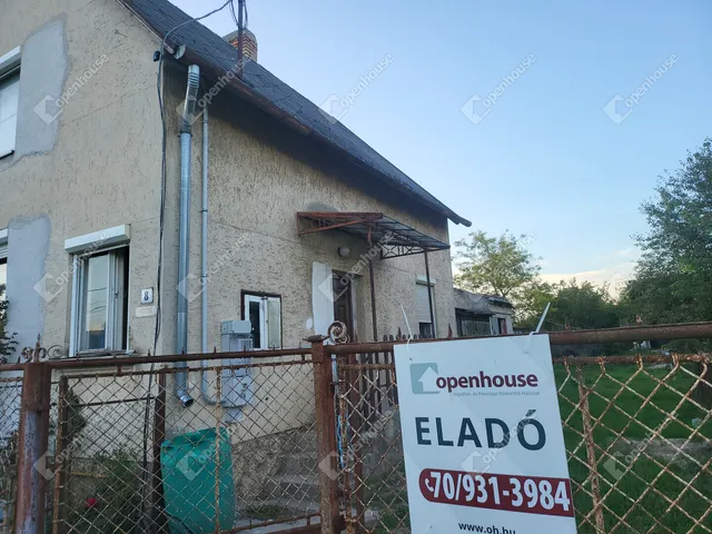 Eladó ház Kocs 110 nm