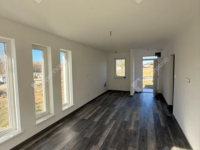 Eladó ház Környe 62 nm