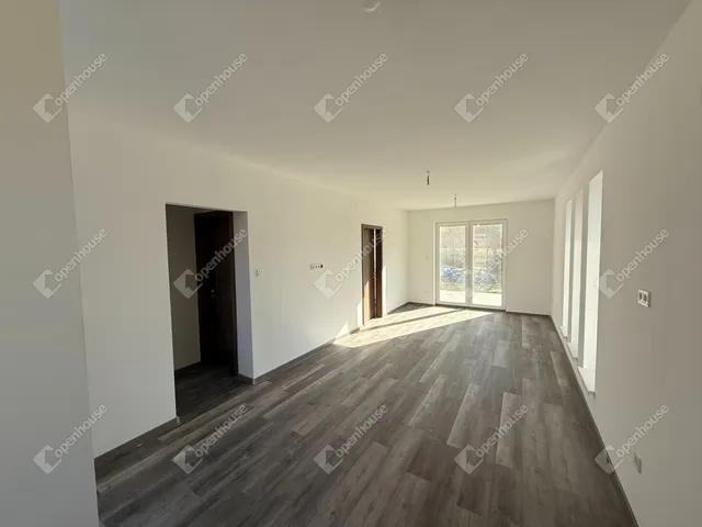 Eladó ház Környe 62 nm