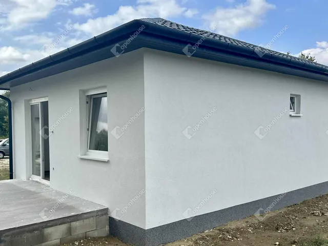 Eladó ház Környe 62 nm