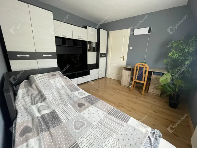 Eladó lakás Tatabánya, Óváros 118 nm