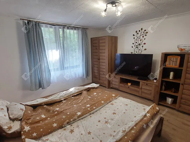 Eladó üdülő és hétvégi ház Oroszlány 65 nm